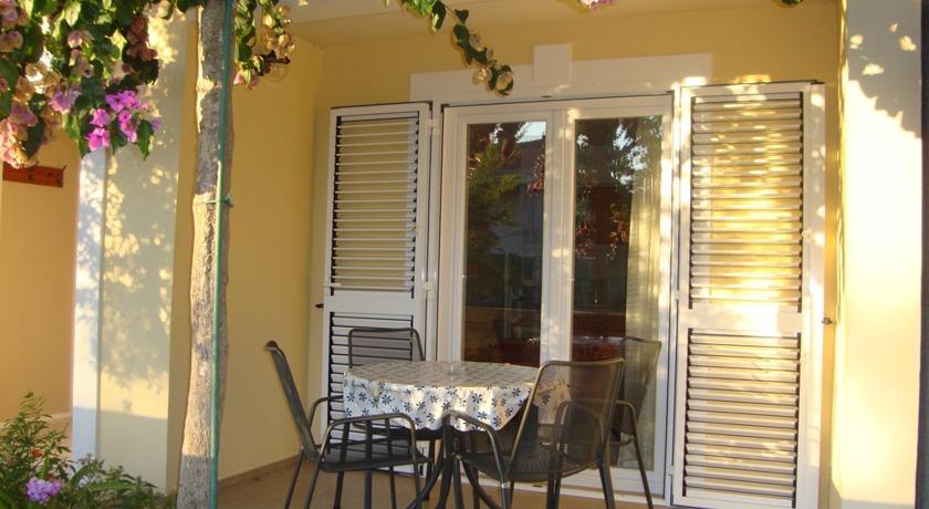 Holiday Retreat Apartment - Zadar Oda fotoğraf